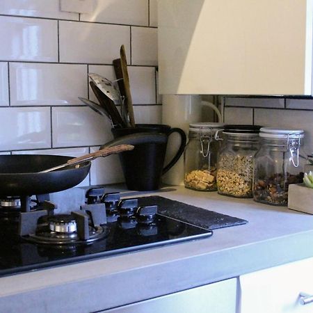 Traditional Victorian 2 Bed In Cobbled Street + Mod Cons - Full Home London Eksteriør bilde
